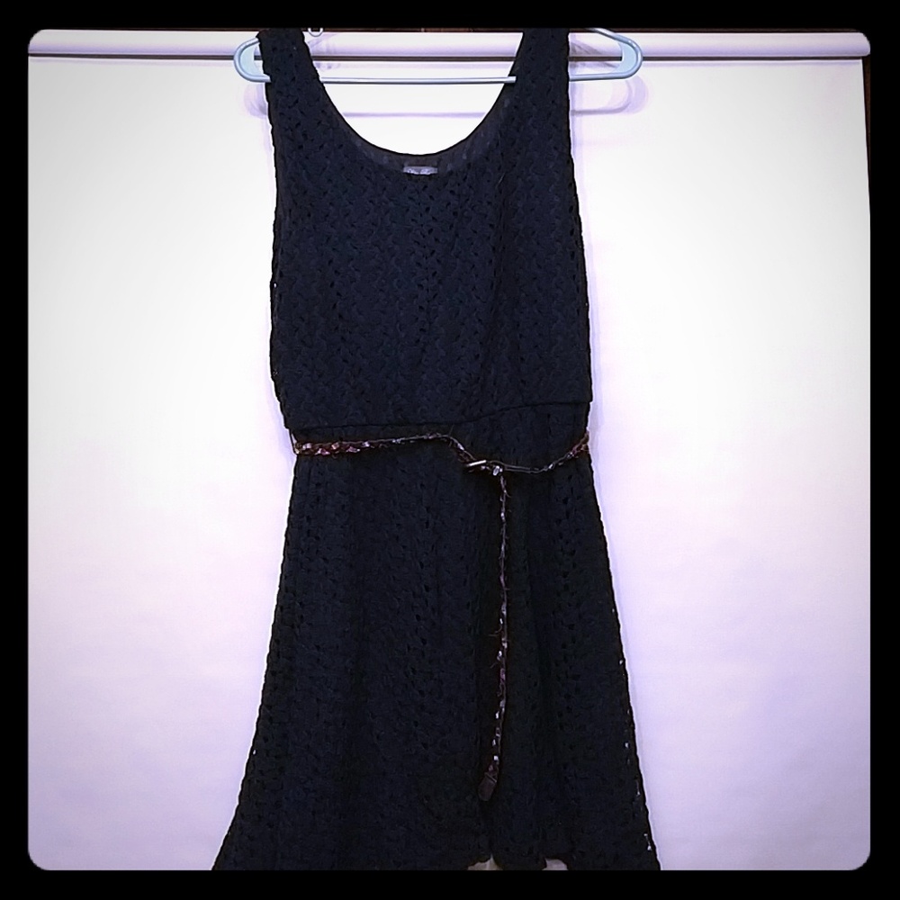 Lily Rose Navy blue knitted dress with belt